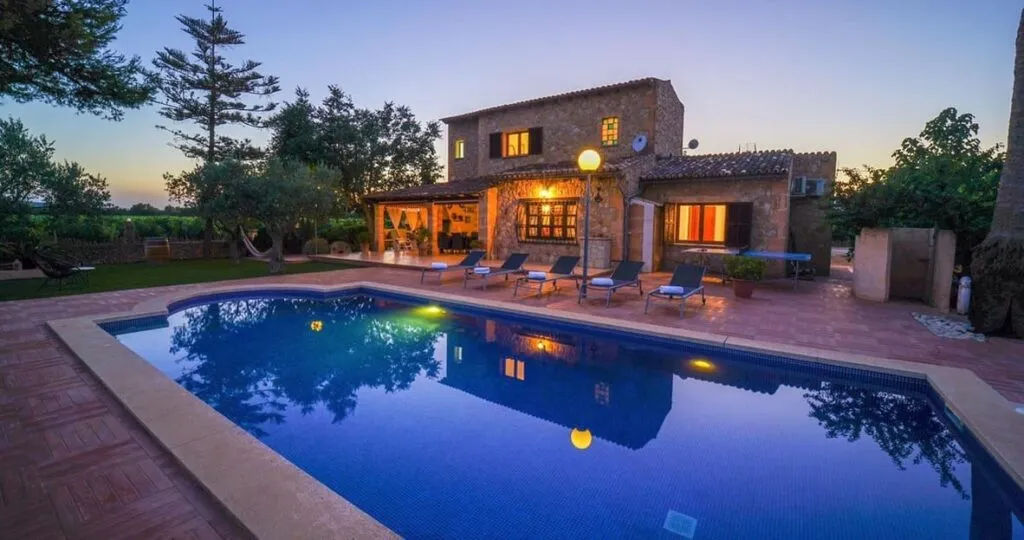 About the estate (20)